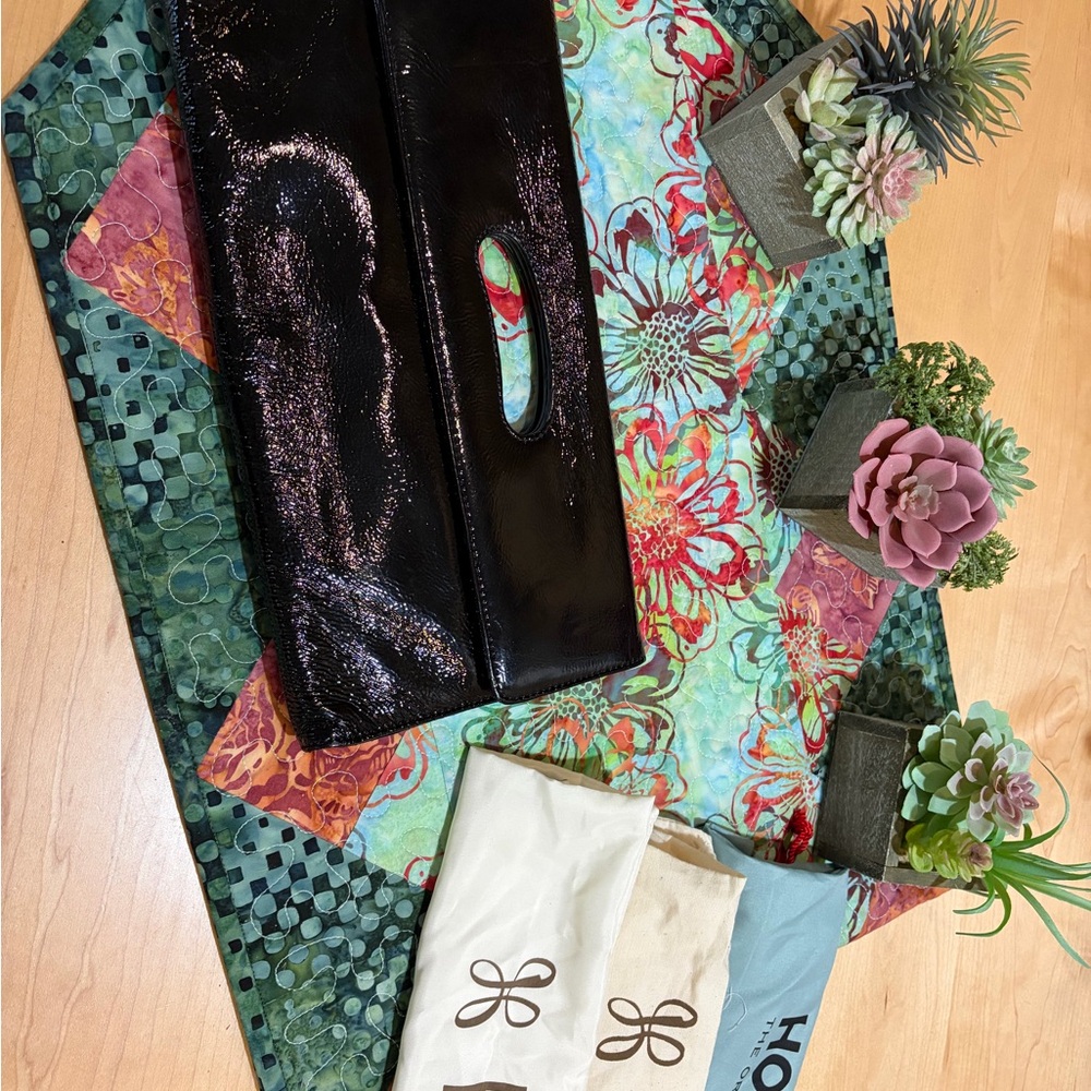 HOBO Black Clutch